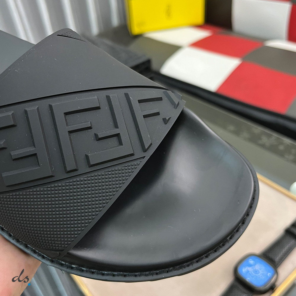 Fendi Slides Black rubber slides (4)