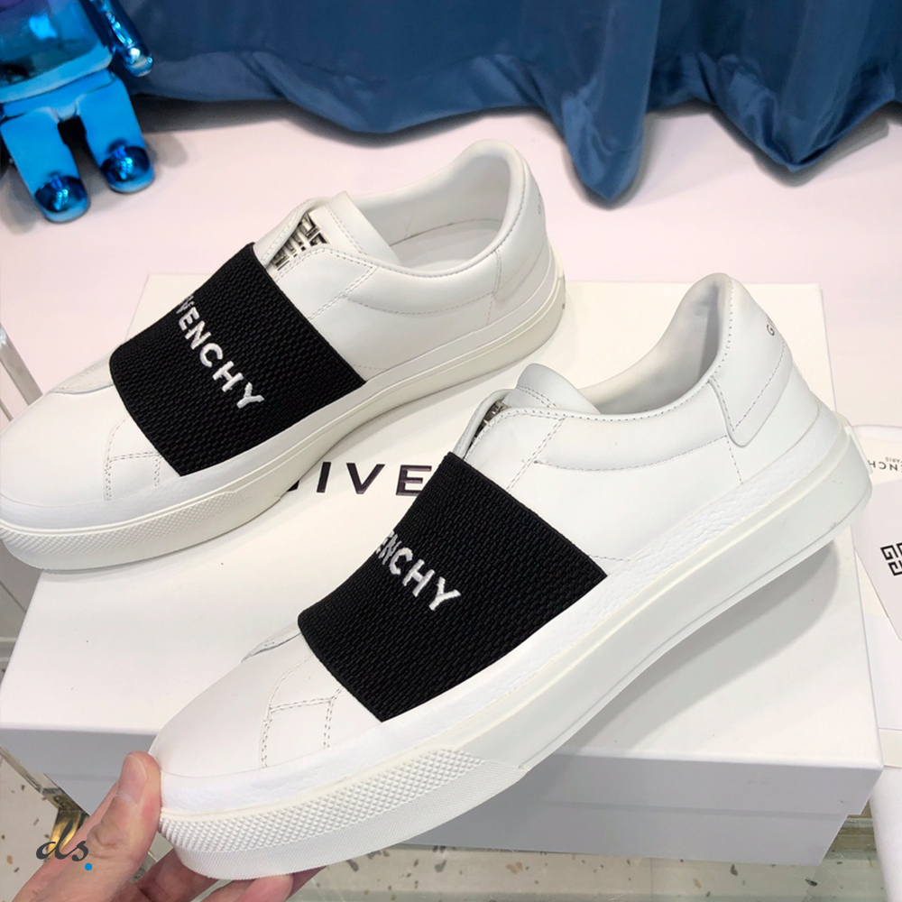 GIVENCHY Sneakers in leather with GIVENCHY webbing White (4)