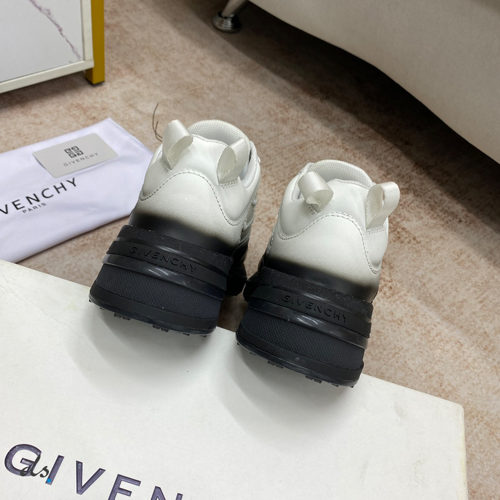 GIVENCHY GIV 1 sneakers in leather with tag effect print (7)