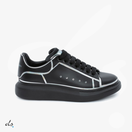 Alexander McQueen Oversized Sneaker in Black and silver