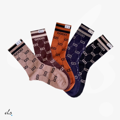 GUCCI ONE BOX AND FIVE PAIRS CLASSIC HIGH LENGTH SOCKS